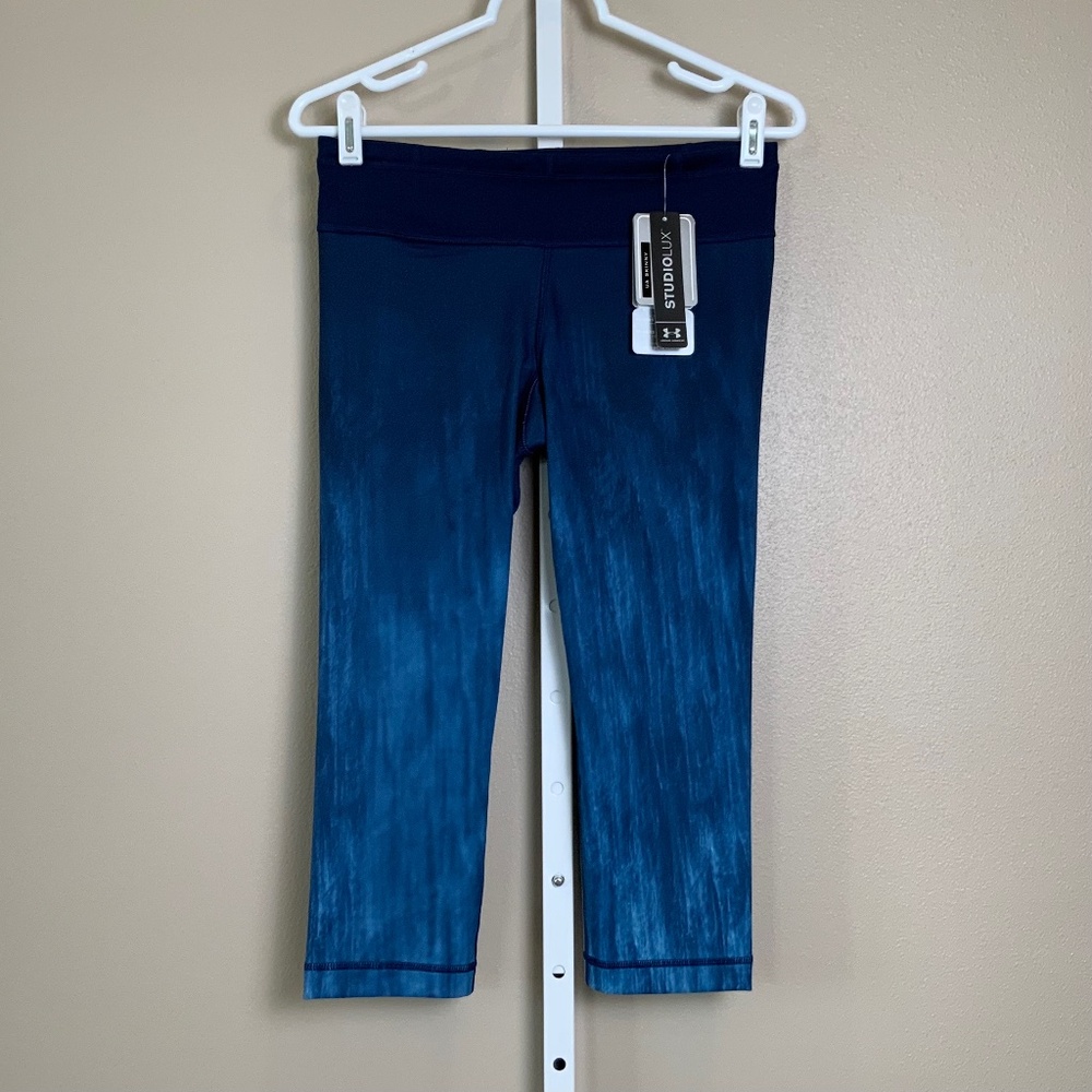 NWT Under Armour StudioLux UAStudio Fitted Skinny Cropped Legging